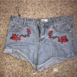 Adorable poppy jean shorts